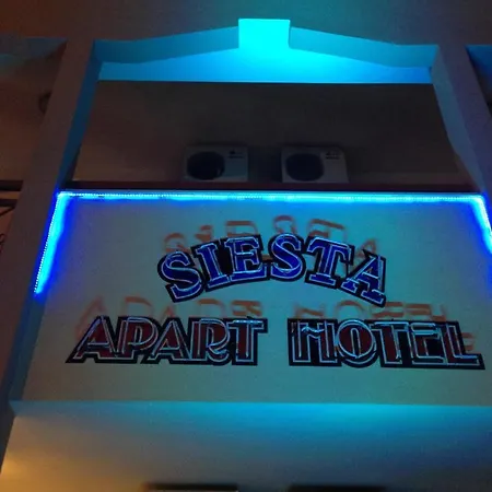 Siesta Apart *