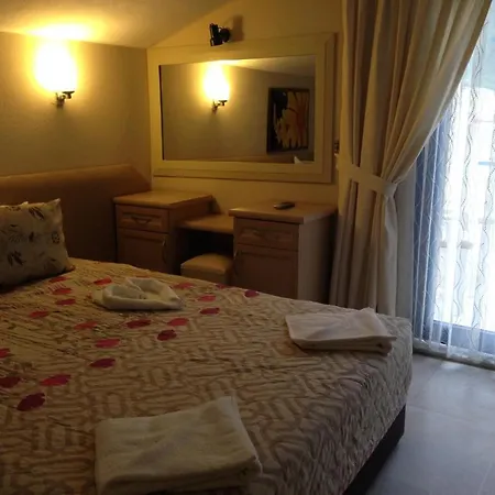 Ξενοδοχείο με διαμερίσματα Siesta Apart İcmeler